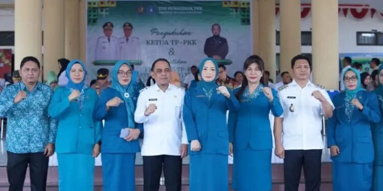 Yusra Alhabsyi Lantik TP-PKK Bolmong: Siap Gempur Stunting dan Perkuat Ekonomi Keluarga