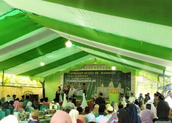 Shalawatan dan Adat Mewarnai Kedatangan Bupati Bolmong Yusra Alhabsyi