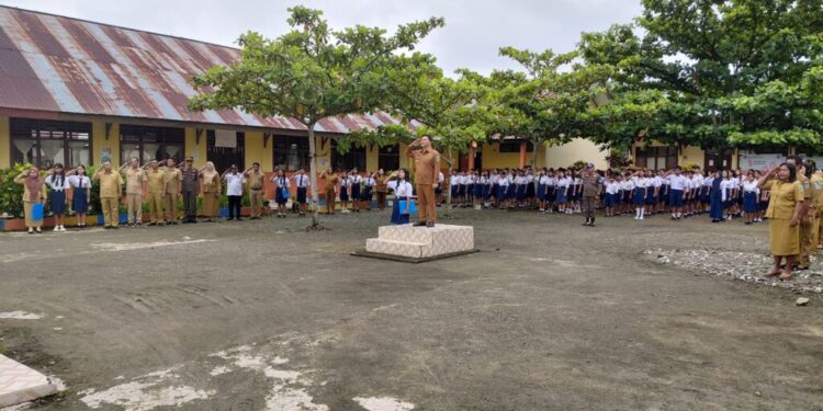 Dony Lumenta di SMP 4 Dumoga: Suntikkan ‘Vaksin Moral’ bagi Generasi Muda Bolmong