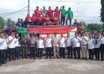 Wabup Dony Lumenta Serahkan Unit Damkar: Dumoga Raya Kini Siaga Bencana