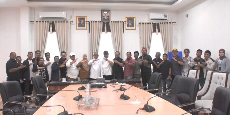 Skandal KKN Bone Bolango: Dugaan Bupati Ismet Mile Kendalikan Media Bungkam Kritik Publik