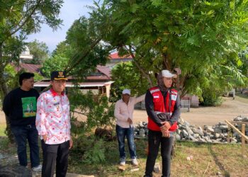 Kamaru blusukan tinjau proyek alun-alun dan GOR: Rakyat sumringah, UMKM Tumbuh