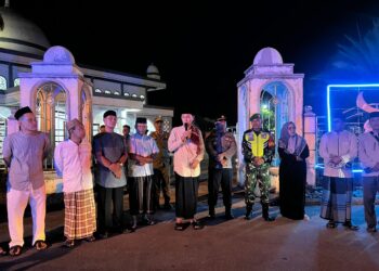 Takbir Menggema di Langit, Iskandar Kamaru Lepas Pawai Akbar di Ibu Kota Bolsel