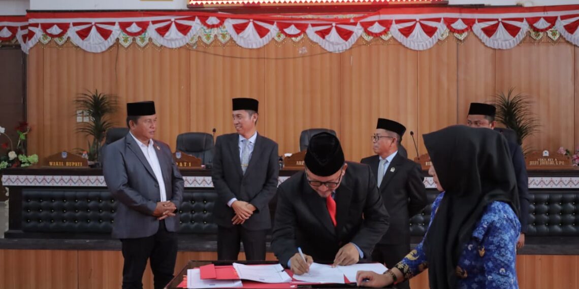 DPRD Bolsel Ketok Palu LPj APBD 2025, Pengawasan Ketat Berbuah Prestasi Gemilang