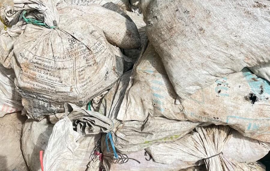 Bisnis Batu Hitam Ilegal Kembali Menggeliat di Bolsel, Warga Minta Polda Usut Dalang di Baliknya
